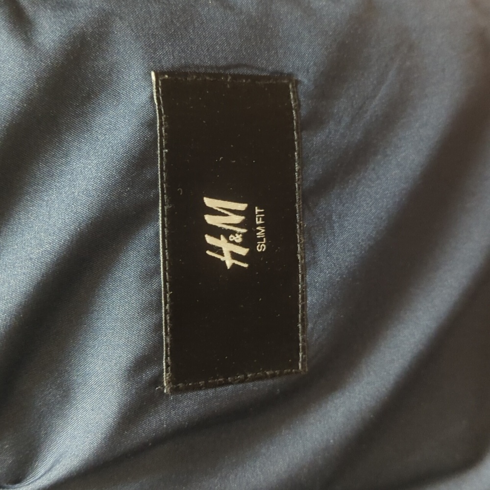 Blazer - Picture 2 of 3